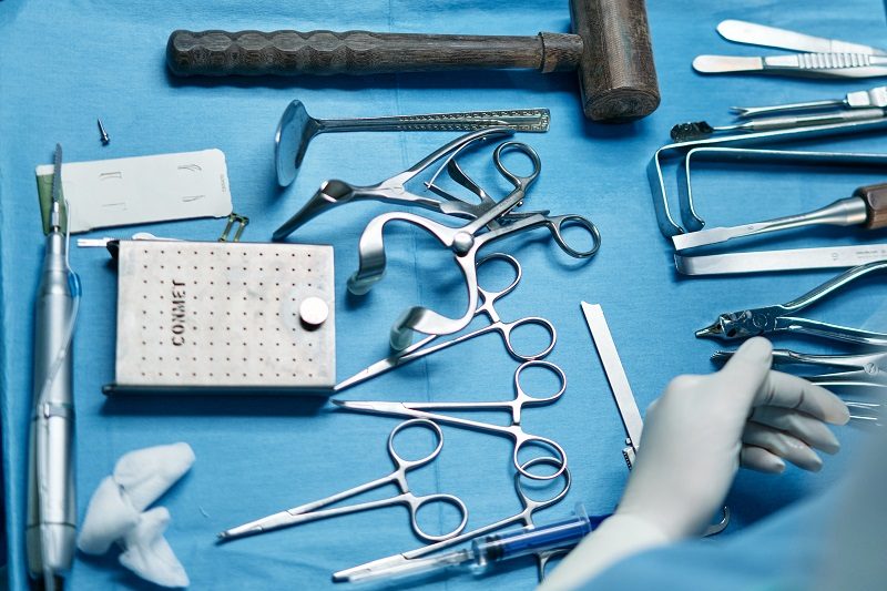 Reoperation, reamputation, and new ulceration following complete or partial toe amputation among diabetic and non-diabetic patients